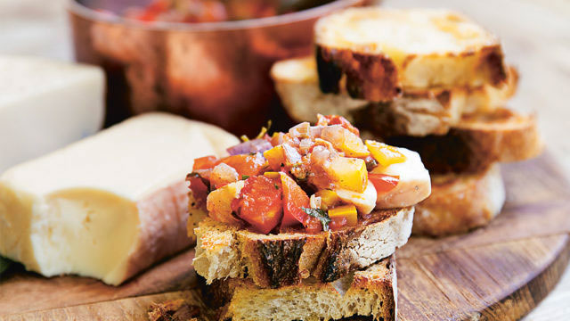 Bruschetta med ratatouille av Lisa Lemke Foto: Emelie Otterbeck